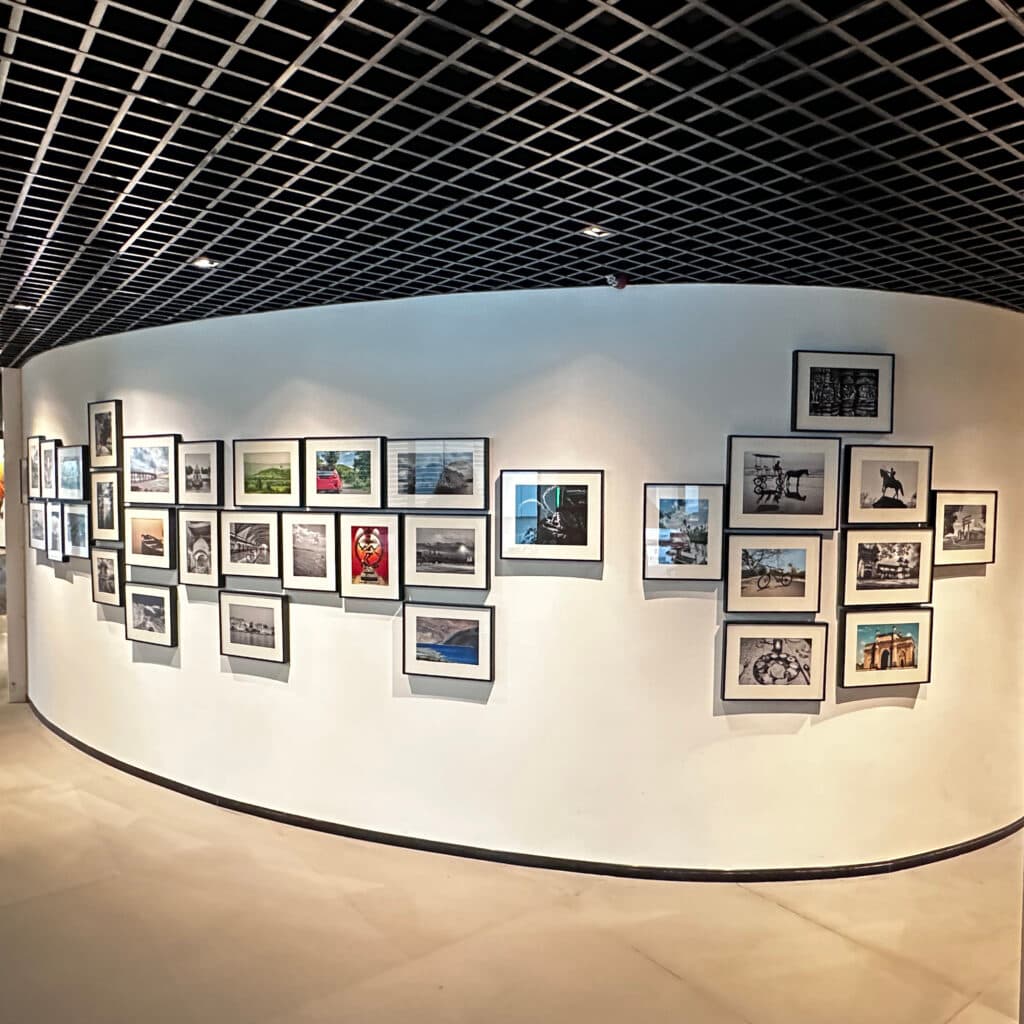 Art in Luxury Hospitality: How Creative Curation Elevates Guest Experience