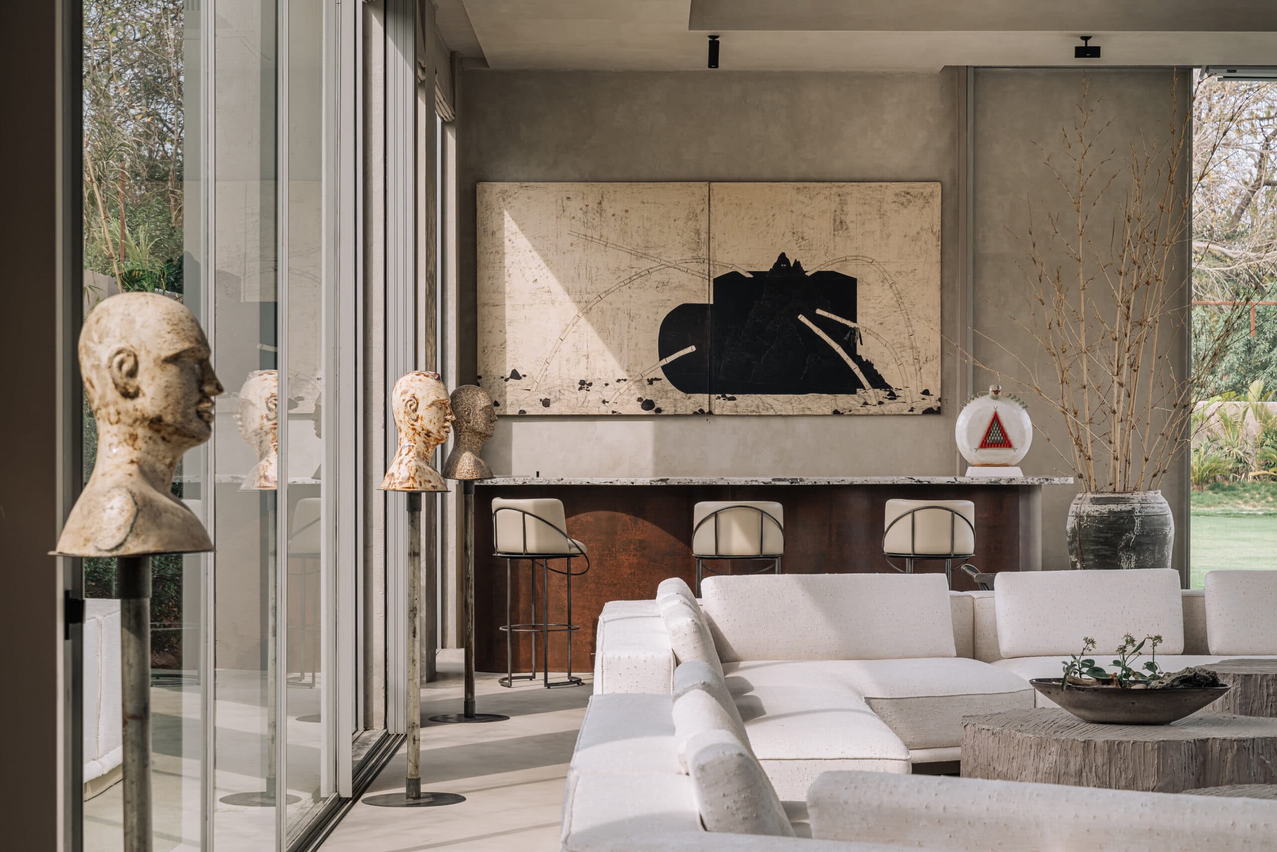 Art in Luxury Hospitality: How Creative Curation Elevates Guest Experience